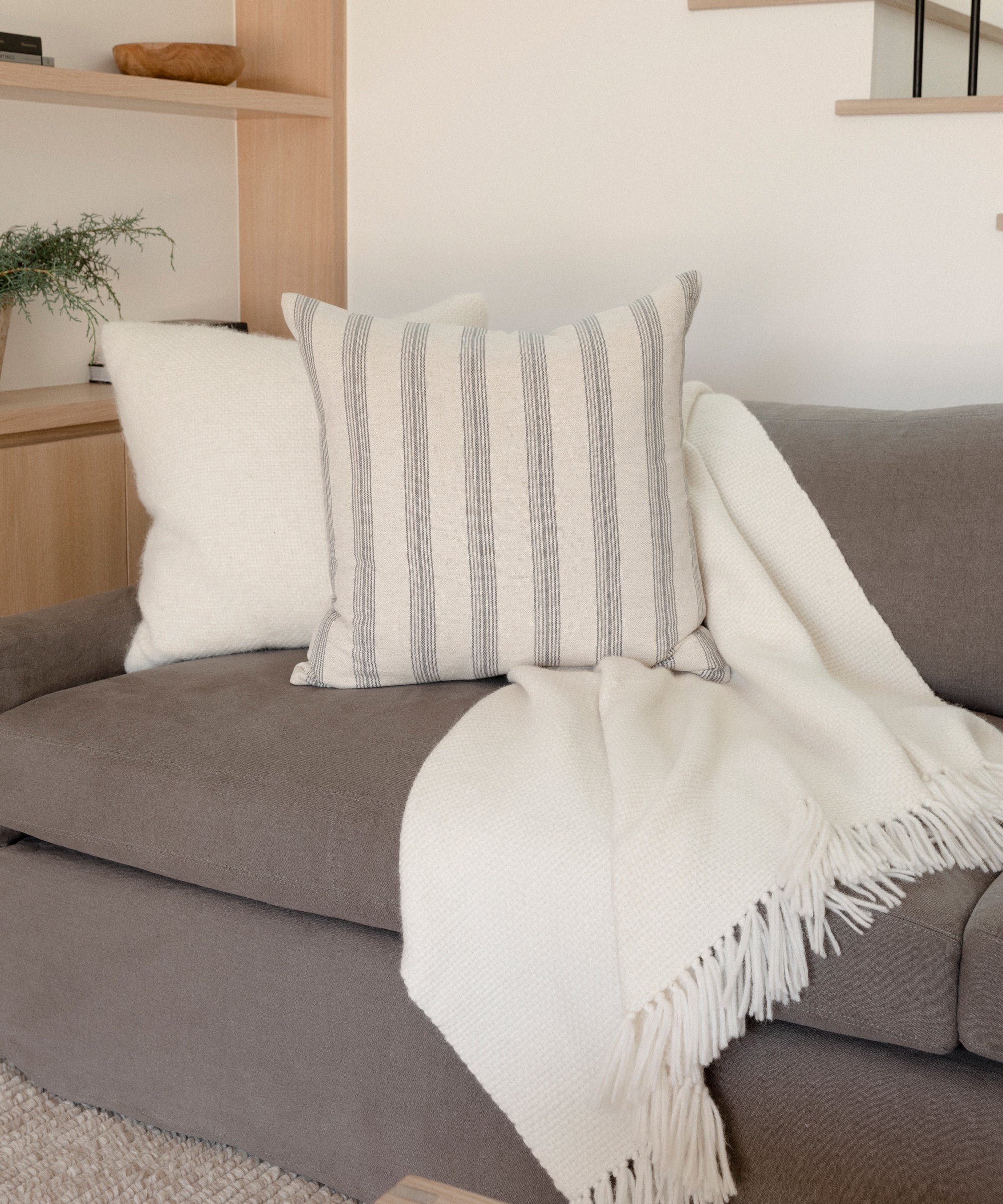 https://cdn.shopify.com/s/files/1/0565/1234/8333/products/JenniKayne_HarborSofa_Charcoal-04_a9ea5926-65b3-4d07-bf0a-2ba52feeddb8.jpg?v=1661950963