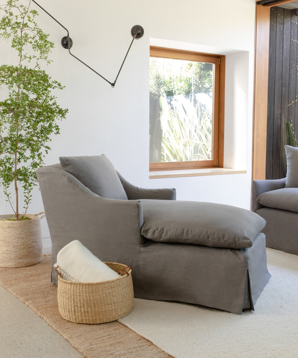 https://cdn.shopify.com/s/files/1/0565/1234/8333/products/JenniKayne_MiramarChaise_SmokeLinen-4.jpg?v=1640015753