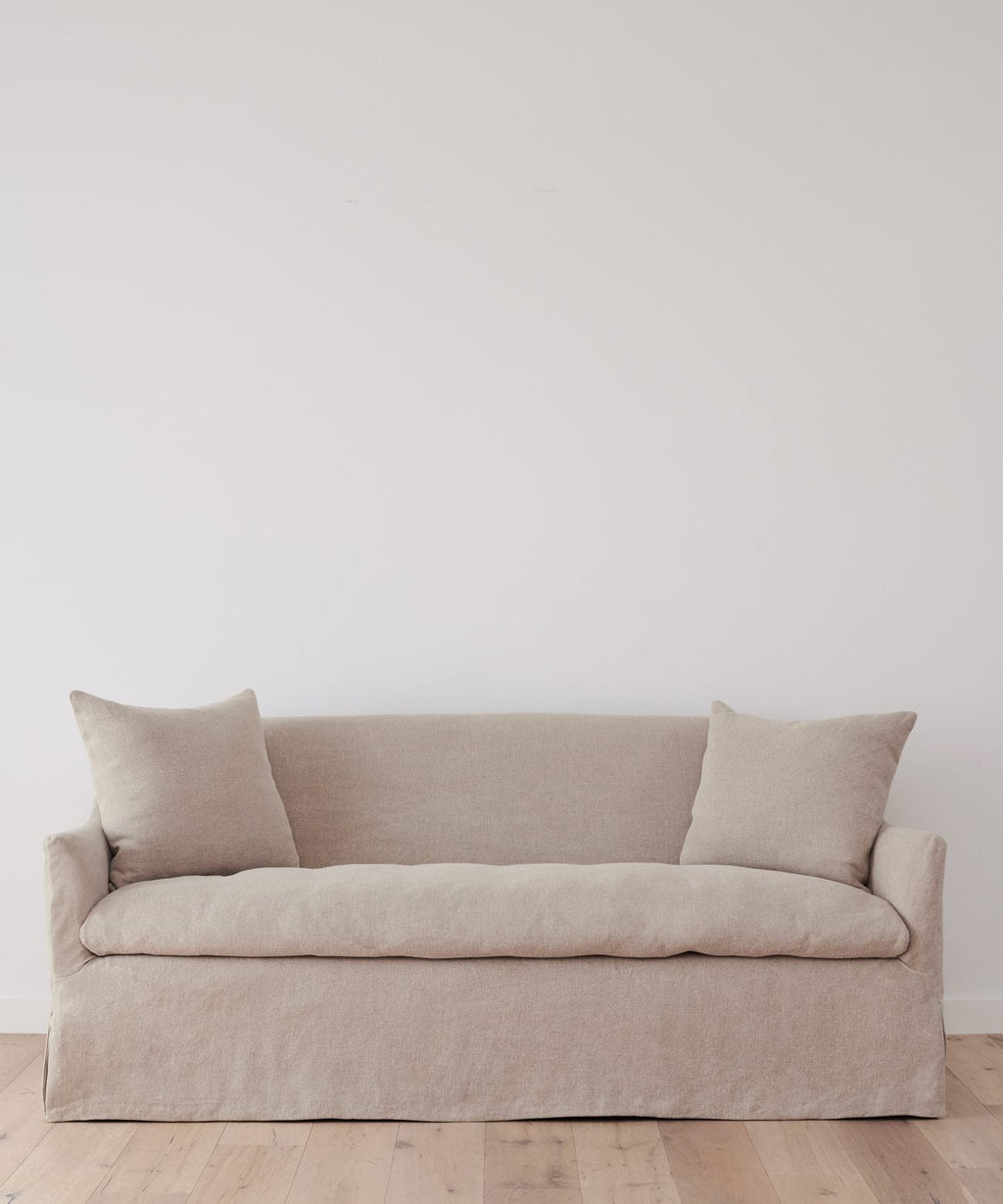 https://cdn.shopify.com/s/files/1/0565/1234/8333/products/JenniKayne_MiramarSofa_FlaxLinen-1.jpg?v=1762182575