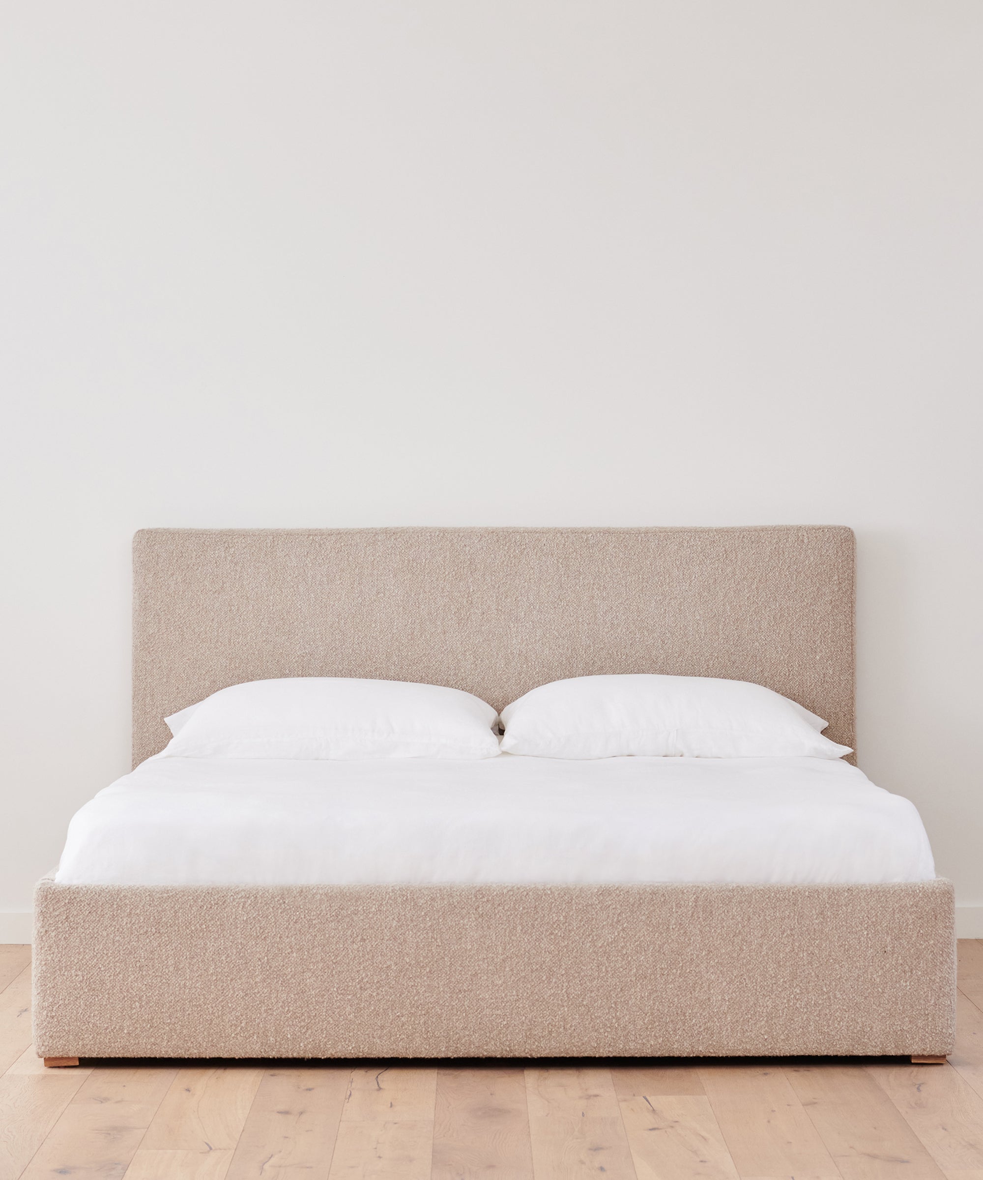 https://cdn.shopify.com/s/files/1/0565/1234/8333/products/JenniKayne_PacificBed_NaturalWoolBoucle-3.jpg?v=1744839929