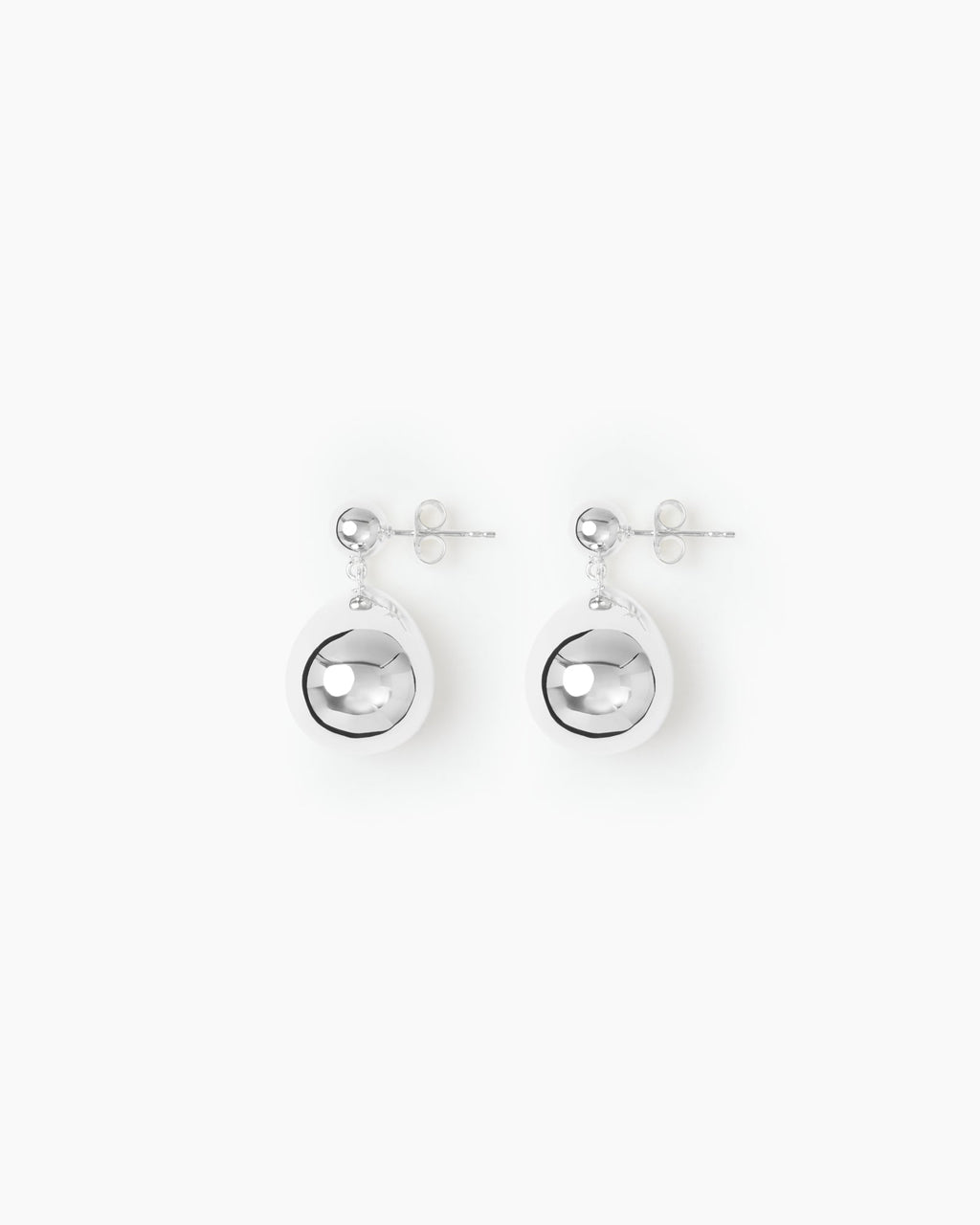 https://cdn.shopify.com/s/files/1/0592/5945/3598/files/Julie_silver.jpg?v=1748260754