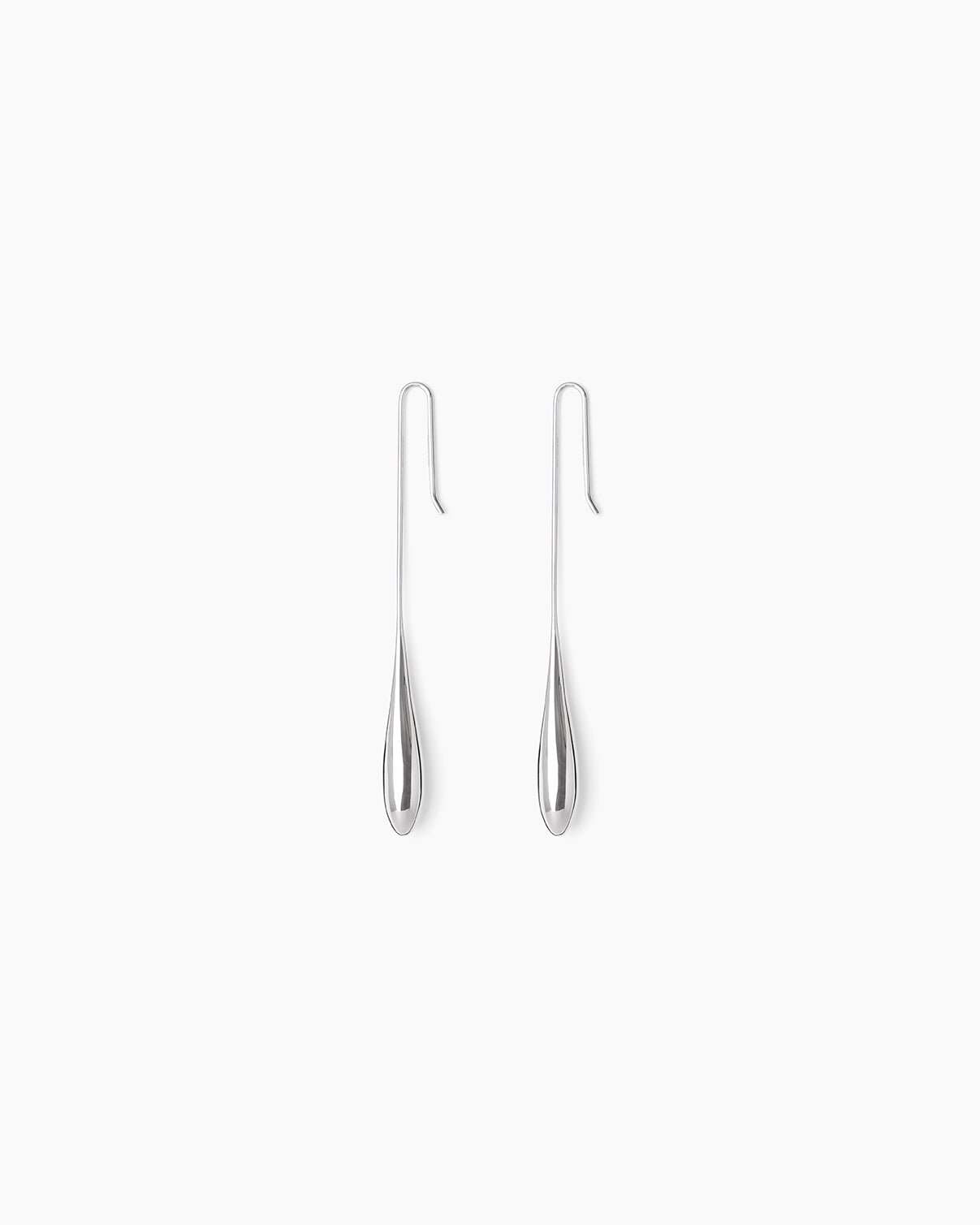https://cdn.shopify.com/s/files/1/0592/5945/3598/files/LILI_EARRINGS_SILVER.jpg?v=1776241419