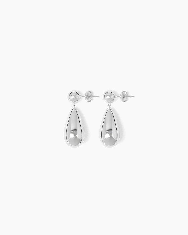 https://cdn.shopify.com/s/files/1/0592/5945/3598/files/LOLA_EARRINGS_SILVER.jpg?v=1768489607