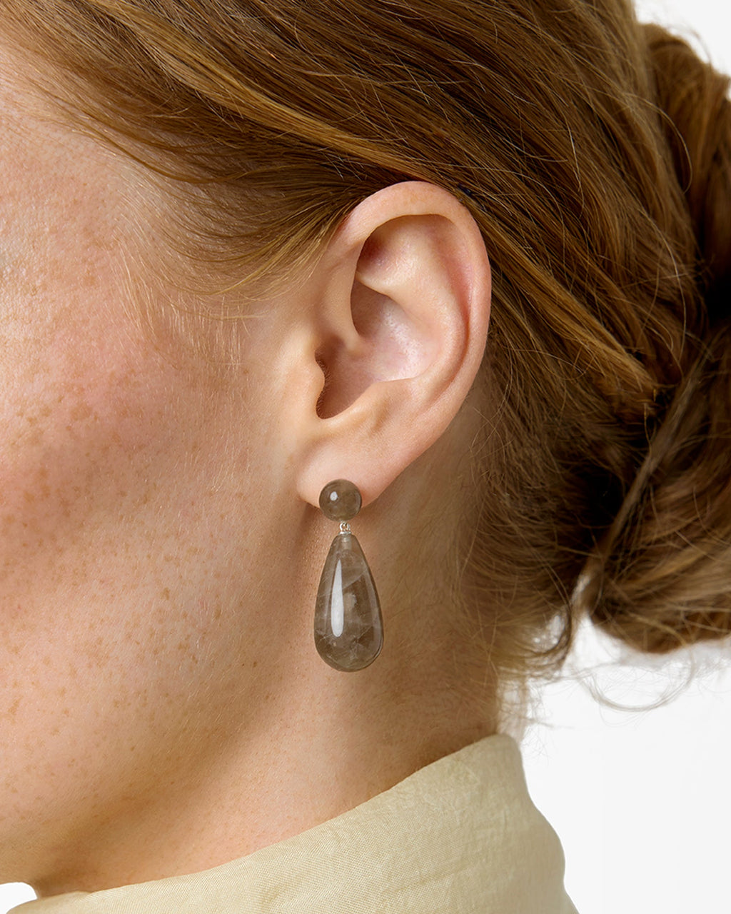 https://cdn.shopify.com/s/files/1/0592/5945/3598/files/LOLA_EARRINGS_SMOOKY_QUARTZ_1_1.jpg?v=1770904126