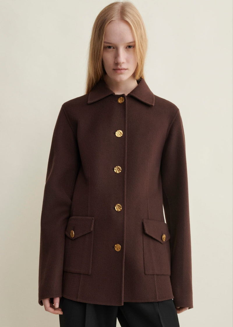 https://cdn.shopify.com/s/files/1/0651/8607/0782/files/LOOK20_ALEXANDRA_MARRONE_011.jpg?v=1763469677