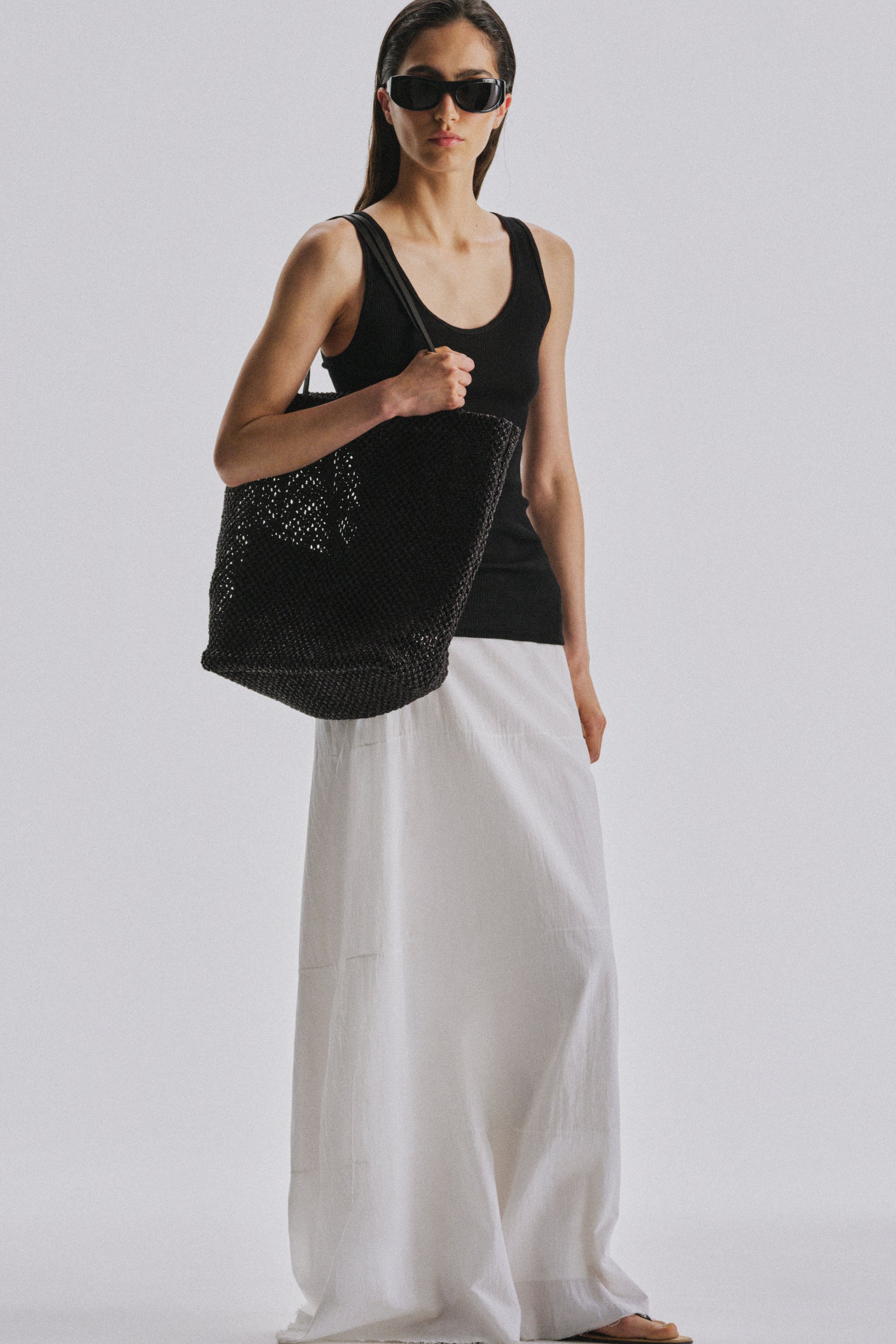 https://cdn.shopify.com/s/files/1/0552/0313/5593/files/LOOK_120_001_select.jpg?v=1777947556