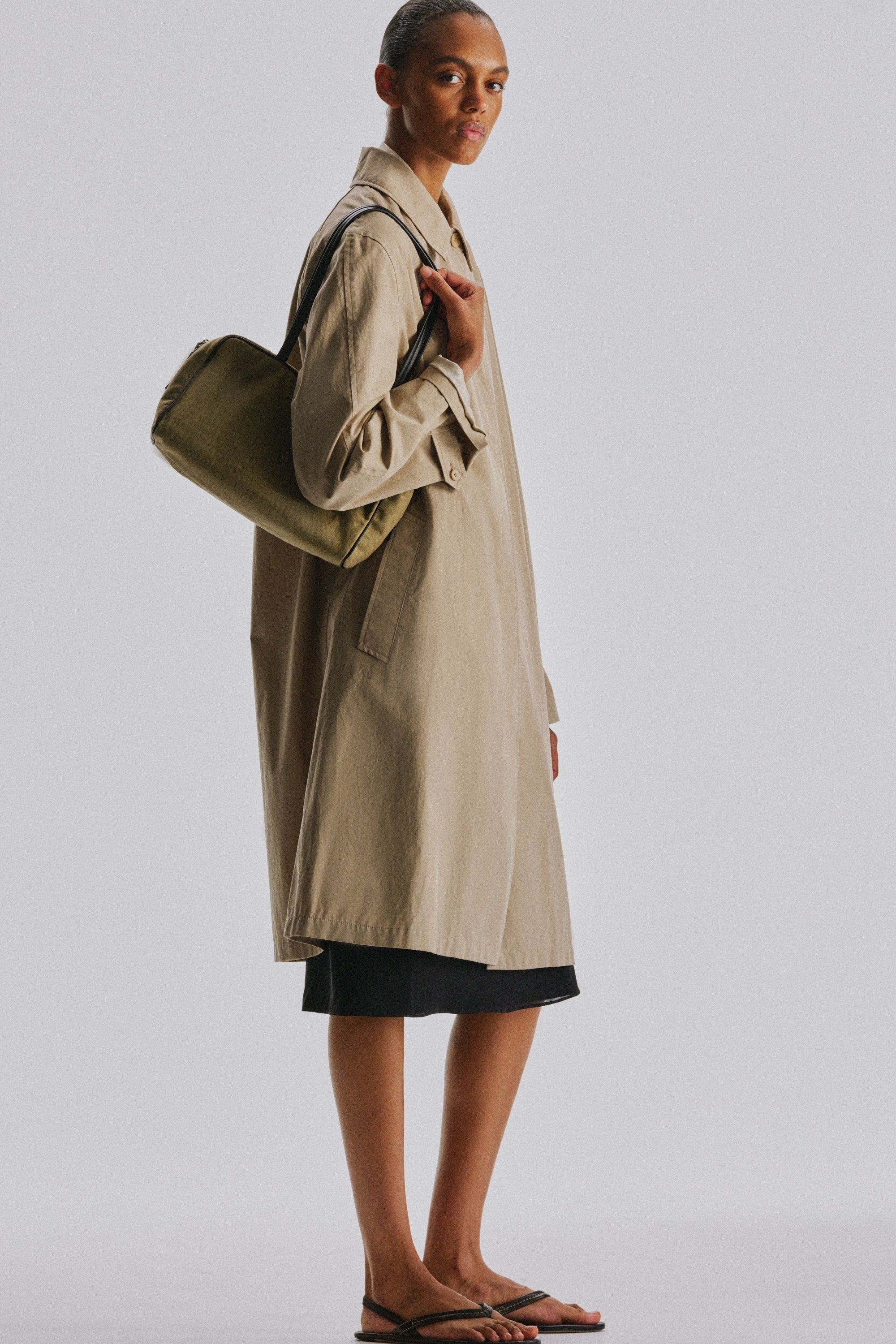 https://cdn.shopify.com/s/files/1/0552/0313/5593/files/LOOK_232_001_select.jpg?v=1777947706
