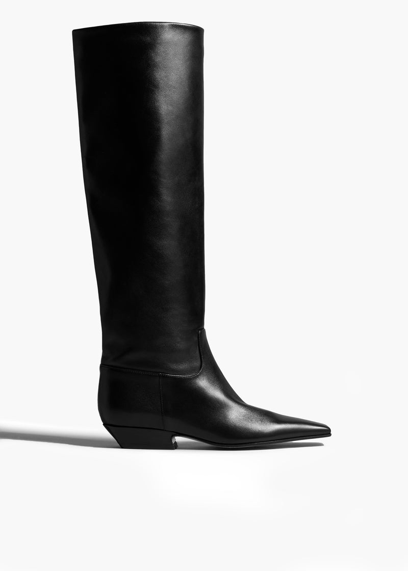 https://cdn.shopify.com/s/files/1/1519/7996/files/MARFA_KNEEHIGH_BLACK_1992_Product_4a06d113-a570-4612-ba75-ec44d40fd2f2.jpg?v=1747859992