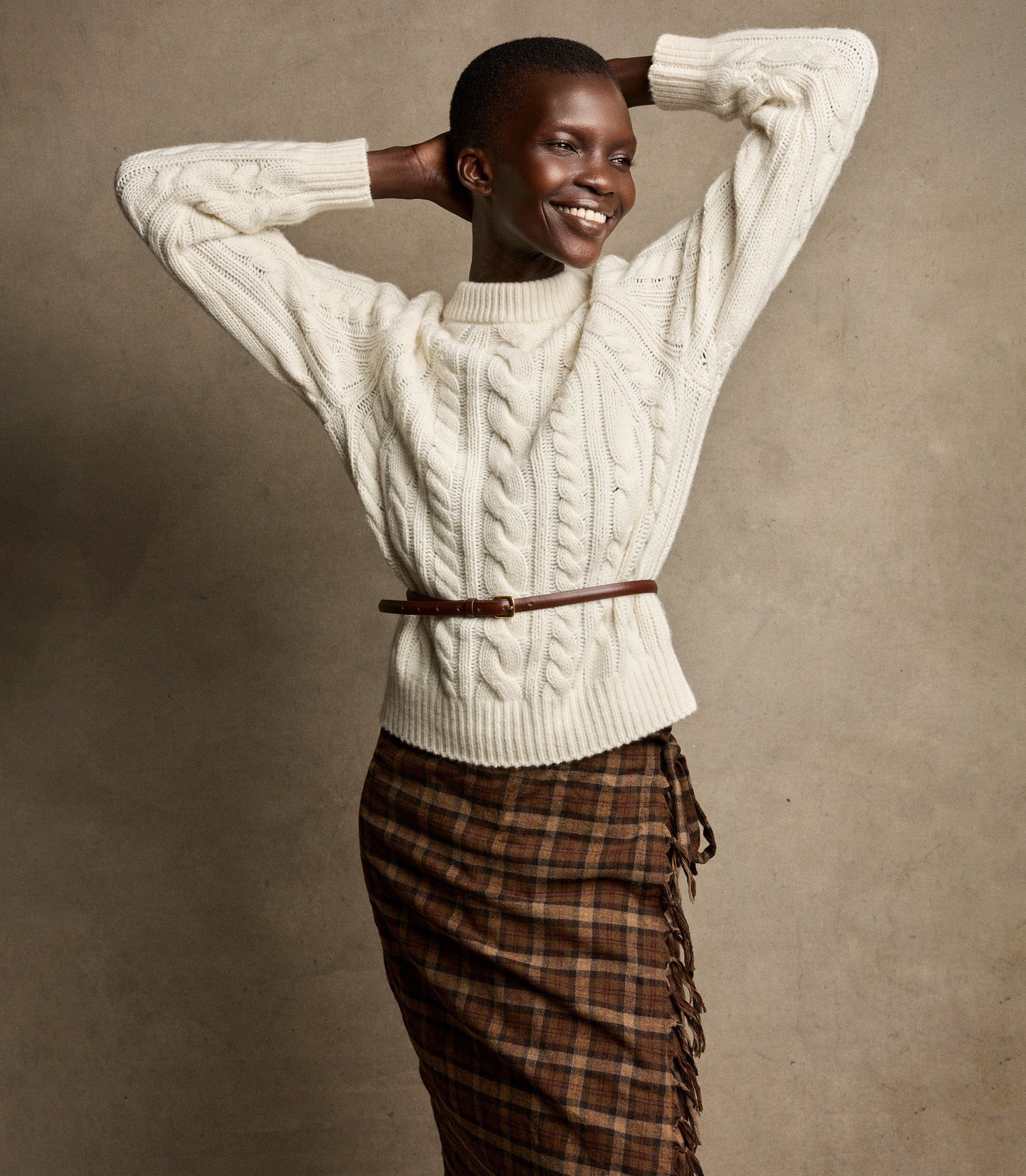 Luxurious Marlowe Ivory Cashmere Cable Knit Sweater: Cloud-Soft Mockneck Comfort