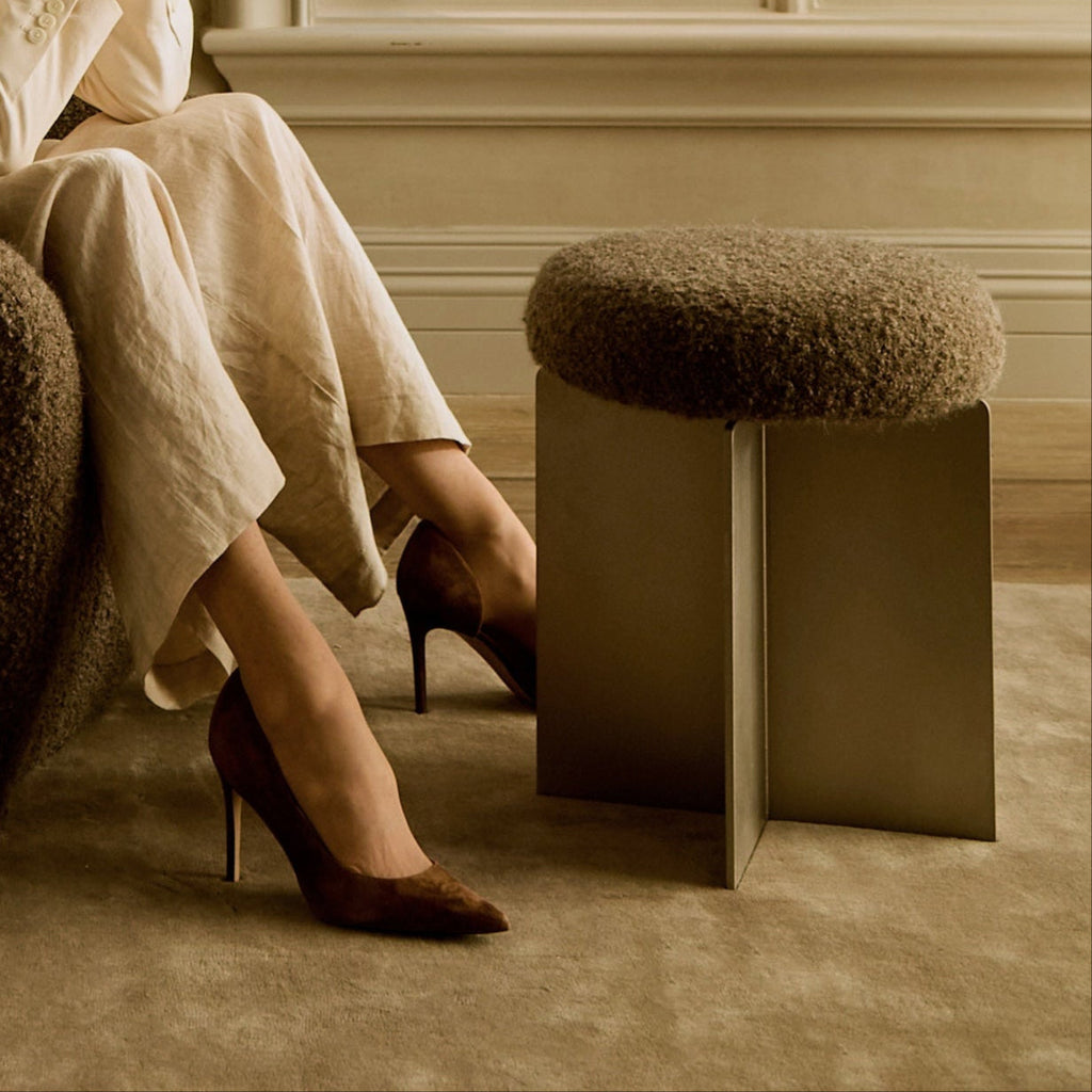 https://cdn.shopify.com/s/files/1/0593/2217/1565/files/MILANCOLLECTION_HOUSEOFLEON_0114253322copy.jpg?v=1740178217