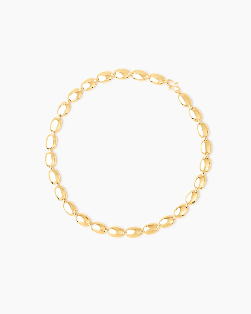 https://cdn.shopify.com/s/files/1/0592/5945/3598/files/MONICA_NECKLACE_GOLD.jpg?v=1759346951