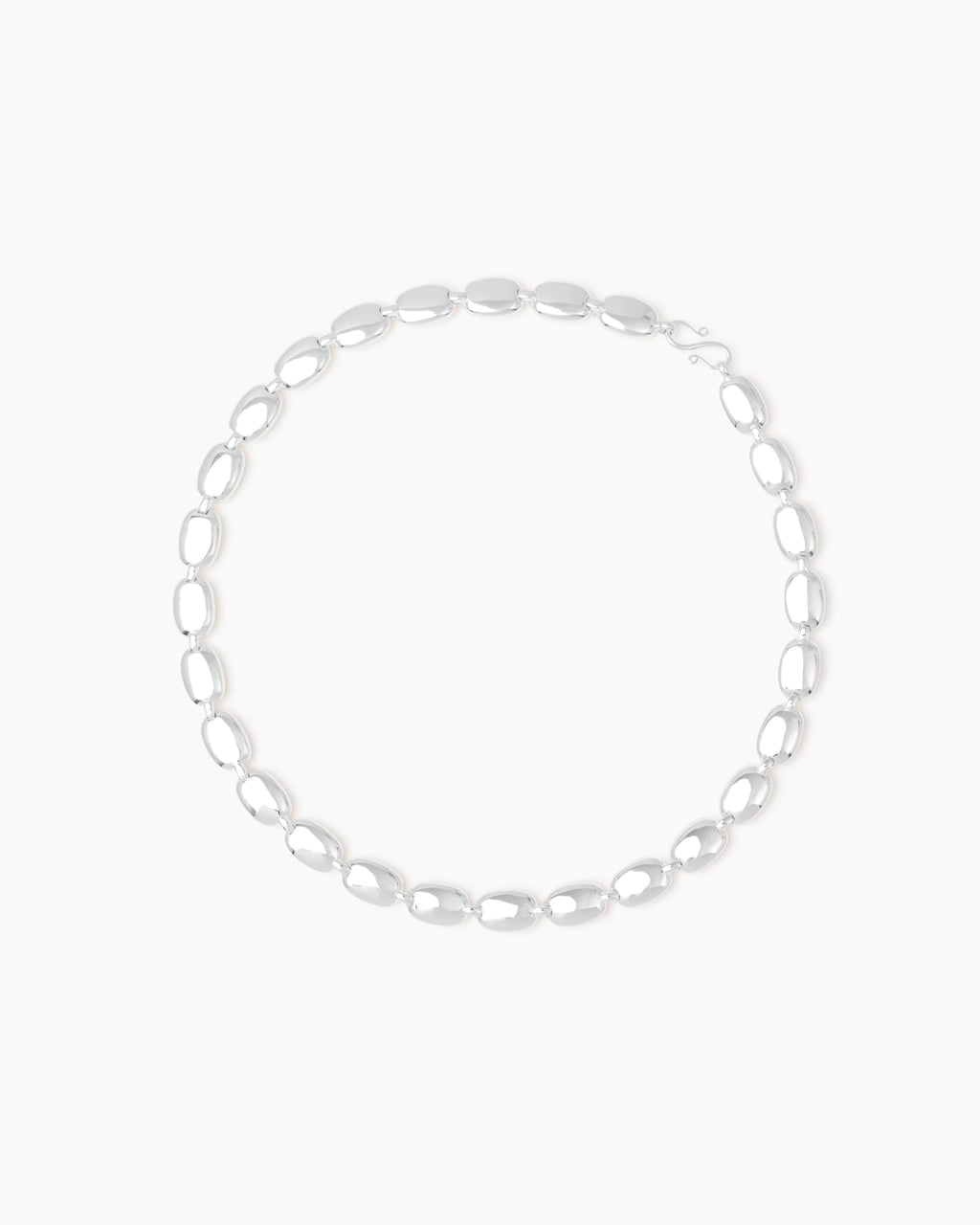 https://cdn.shopify.com/s/files/1/0592/5945/3598/files/MONICA_NECKLACE_SILVER.jpg?v=1761827317
