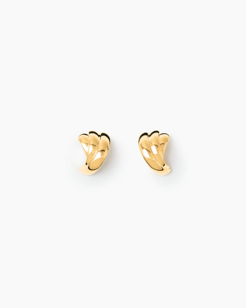https://cdn.shopify.com/s/files/1/0592/5945/3598/files/Magda_gold.jpg?v=1748260659