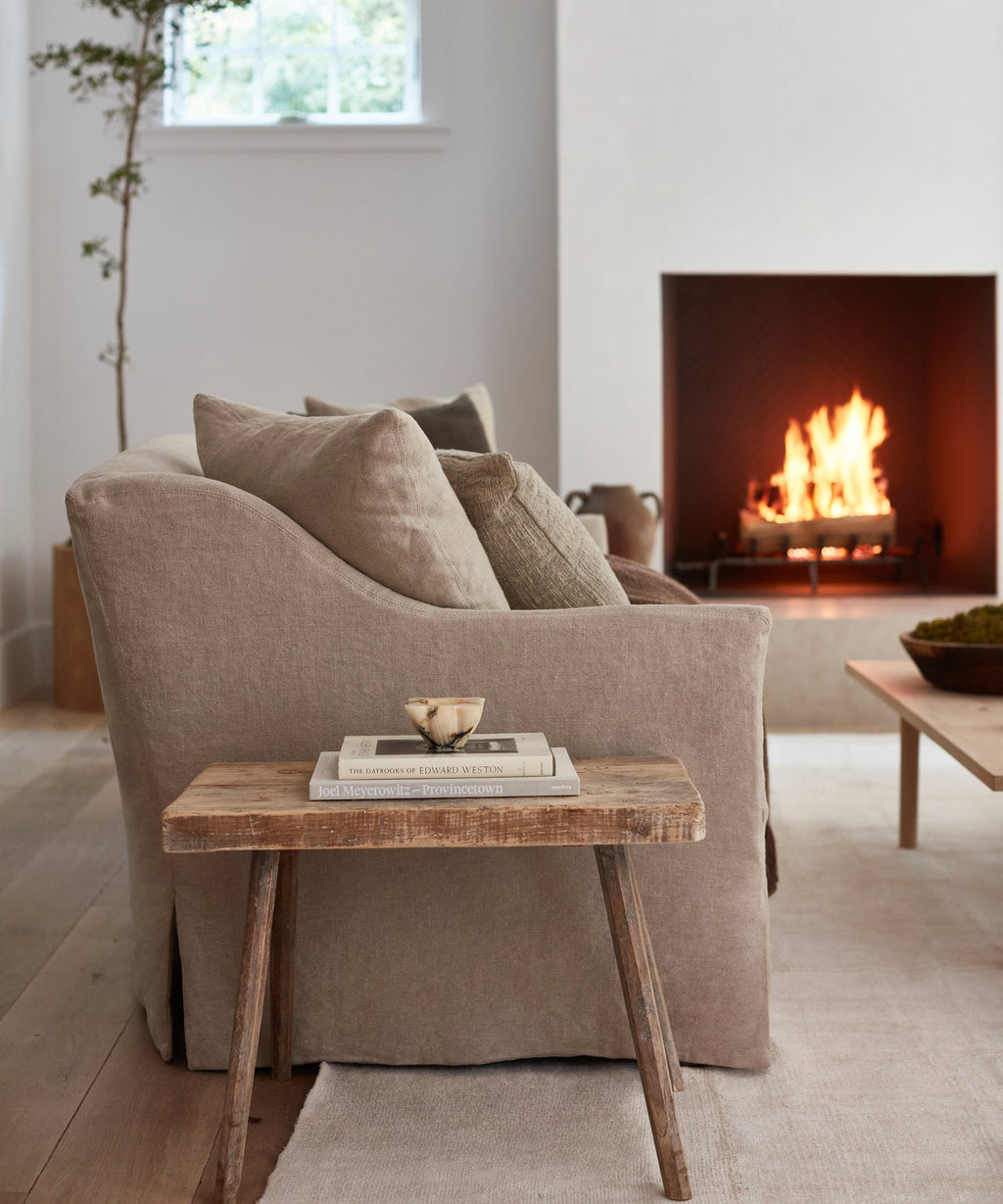https://cdn.shopify.com/s/files/1/0565/1234/8333/products/MiramarSofa_Flax_Linen.jpg?v=1663081536