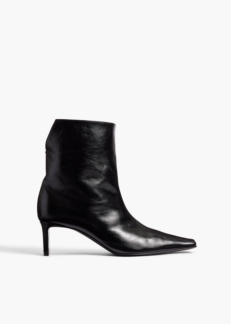 https://cdn.shopify.com/s/files/1/1519/7996/files/ONA_ANKLE_BLACK_0541_product.jpg?v=1747859949