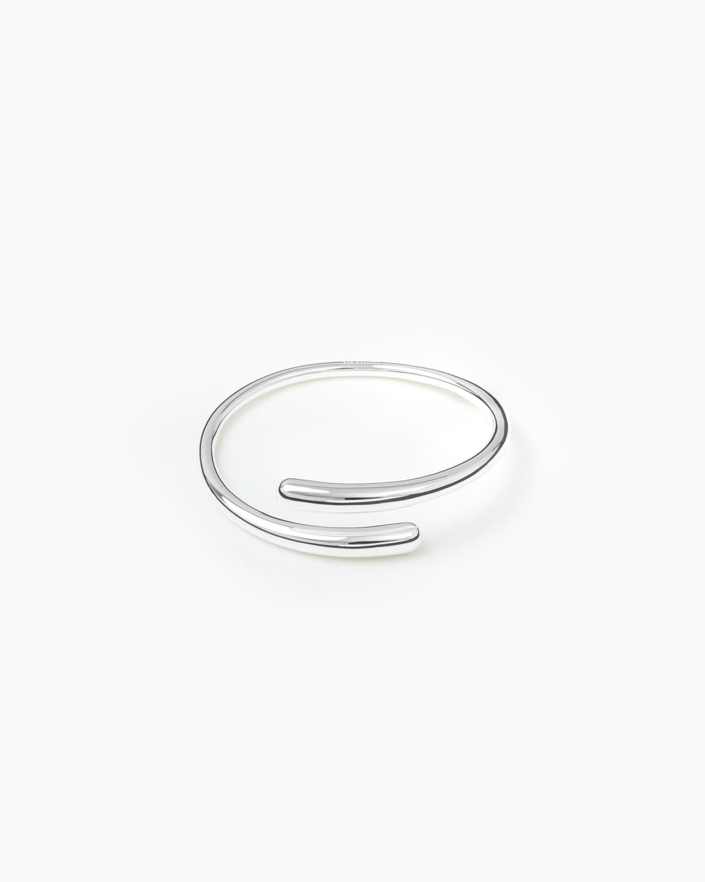 https://cdn.shopify.com/s/files/1/0592/5945/3598/files/Olga_silver.jpg?v=1748260768