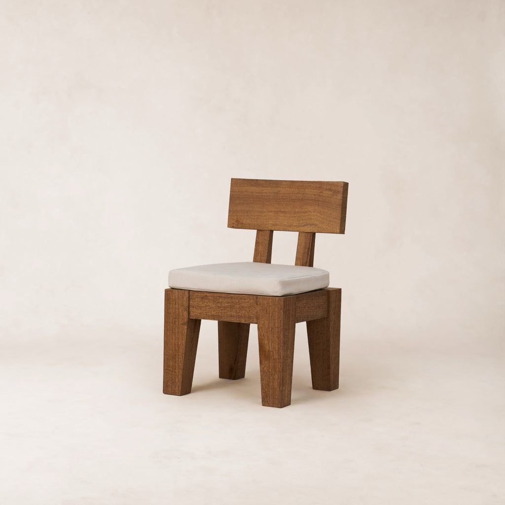 https://cdn.shopify.com/s/files/1/0593/2217/1565/files/OliChair_3_4_Uph_SolidBasralocus_Outdoor.jpg?v=1772564659