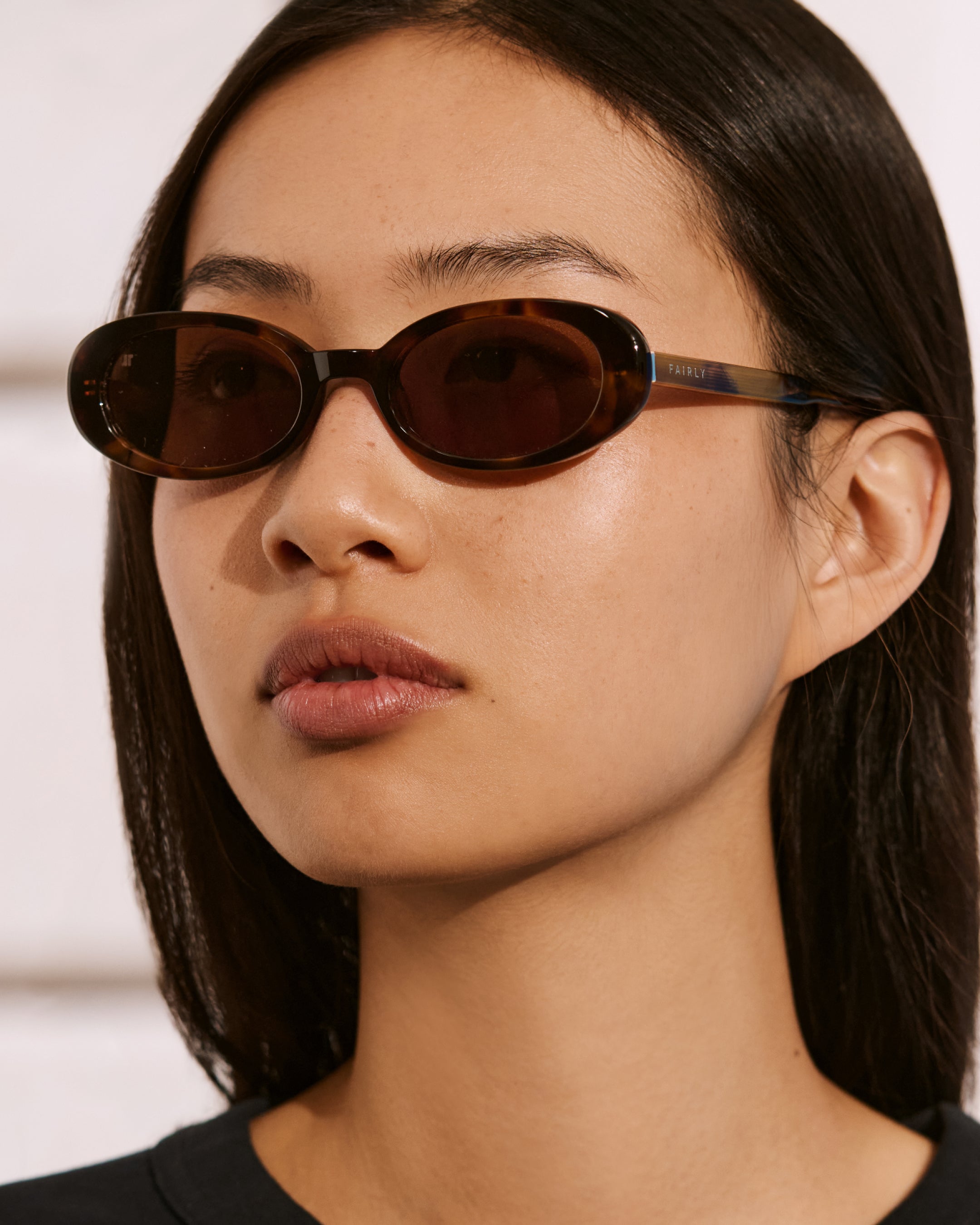https://cdn.shopify.com/s/files/1/0099/7241/6563/files/P0789-H653es_WOMAN_4.jpg?v=1756127595