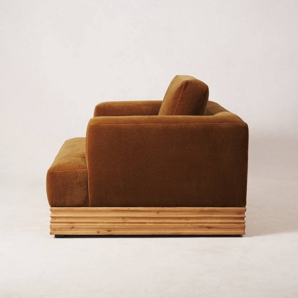 https://cdn.shopify.com/s/files/1/0593/2217/1565/files/Palazzo-Mohair-Wood-Base-Armchair-2.jpg?v=1740502897