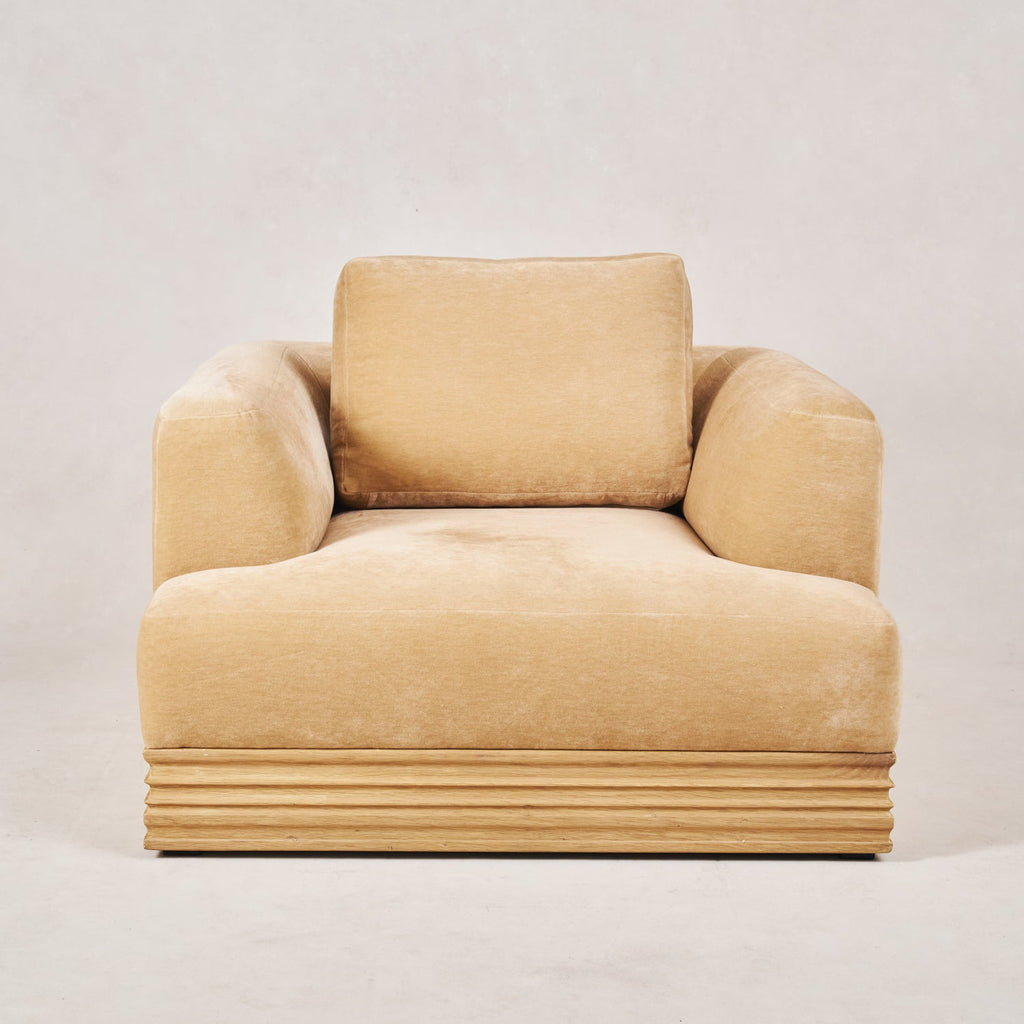 https://cdn.shopify.com/s/files/1/0593/2217/1565/files/Palazzo-Mohair-Wood-Base-Armchair-Nude.jpg?v=1740502897