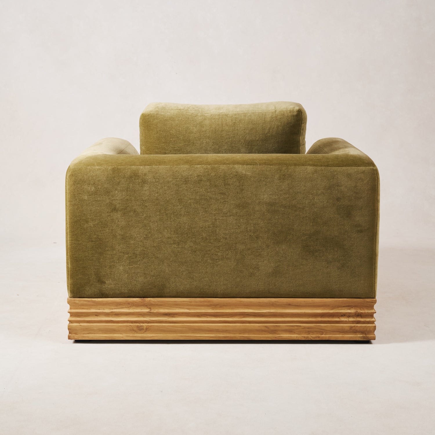 https://cdn.shopify.com/s/files/1/0593/2217/1565/files/Palazzo-Mohair-Wood-Base-Armchair-Sage-4.jpg?v=1740502899
