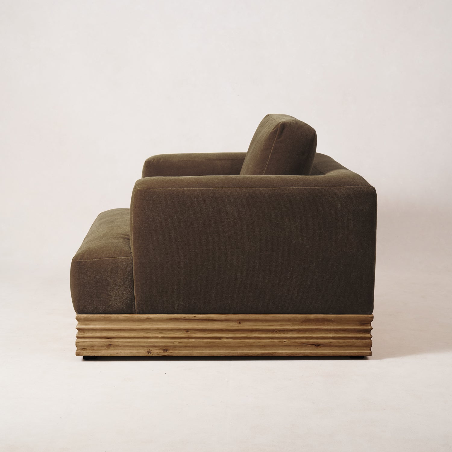 https://cdn.shopify.com/s/files/1/0593/2217/1565/files/Palazzo-Mohair-Wood-Base-Armchair-Truffle-3.jpg?v=1740449894