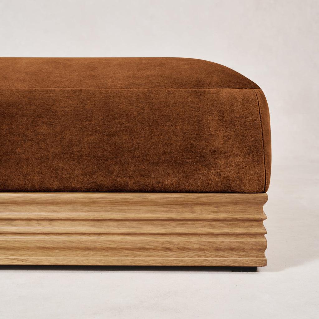https://cdn.shopify.com/s/files/1/0593/2217/1565/files/Palazzo-Mohair-Wood-Base-Daybed-Ambra-2_9fc4b2ff-466c-45c4-acc4-7a3eeb1e902b.jpg?v=1766427985