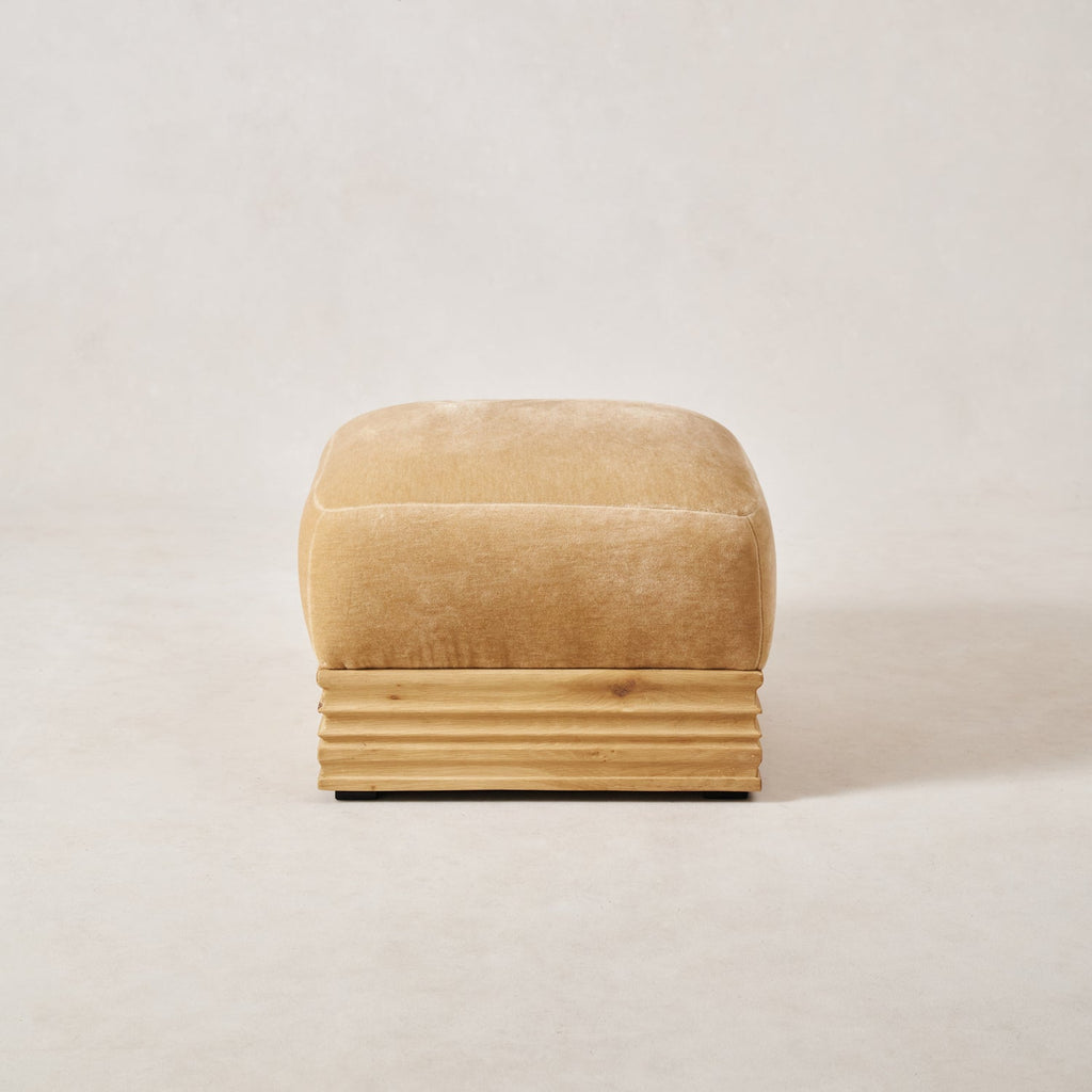https://cdn.shopify.com/s/files/1/0593/2217/1565/files/Palazzo-mohair-wood-base-pouf-nude-1.jpg?v=1740178481