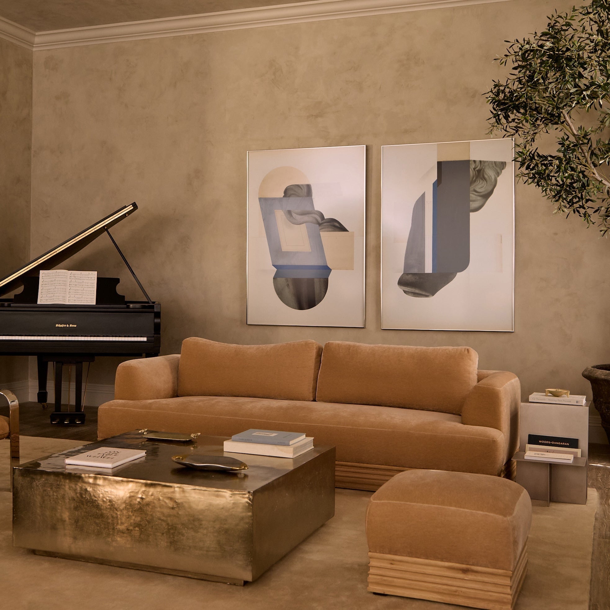 https://cdn.shopify.com/s/files/1/0593/2217/1565/files/Palazzo-sofa-house-of-leon-nude.jpg?v=1740422544