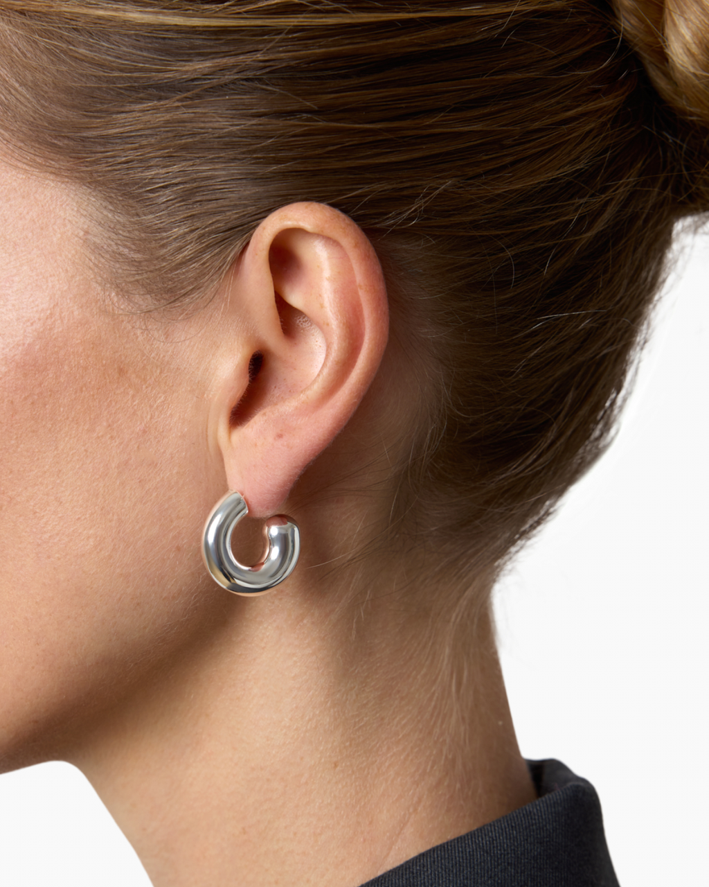 https://cdn.shopify.com/s/files/1/0592/5945/3598/files/ROSE_EARRINGS_SILVER_1.png?v=1761985874