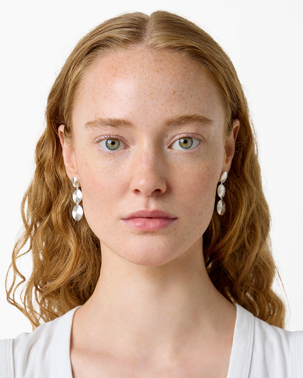 https://cdn.shopify.com/s/files/1/0592/5945/3598/files/RUBY_EARRINGS_SILVER_2_1.jpg?v=1770903972