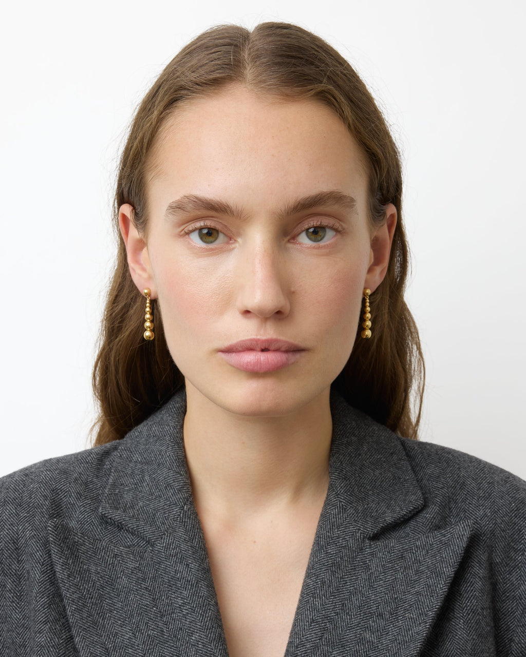https://cdn.shopify.com/s/files/1/0592/5945/3598/files/Rebecca_gold_1.jpg?v=1748260814