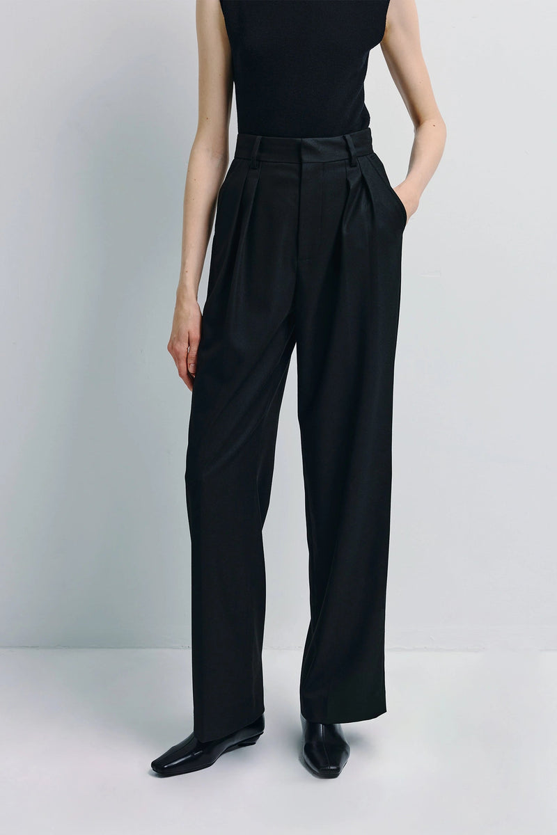 https://ruesophie.com/cdn/shop/files/S325BS778_NeilPleatedWaistPant_Black_3_3200x.webp