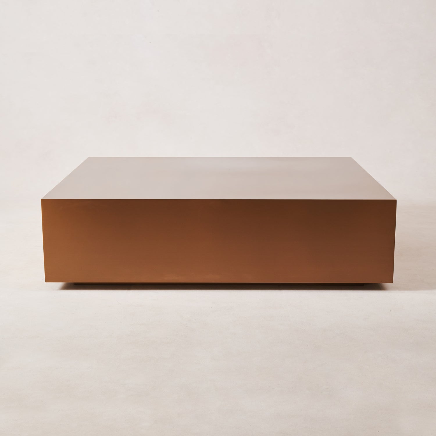 https://cdn.shopify.com/s/files/1/0593/2217/1565/files/Stainless-Steel-Copper-Coffee-Table-Rectangle.jpg?v=1740455573