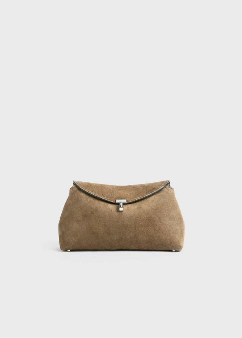 https://cdn.shopify.com/s/files/1/0452/1374/5316/files/TOTEME_FLATS_SS25_BAGS_241-WAL944-LE0004_T-LOCK_CLUTCH_TOBACCO_front_GB_13e859bc-fb18-49f4-8935-4cadb7bee546.jpg?v=1742926036