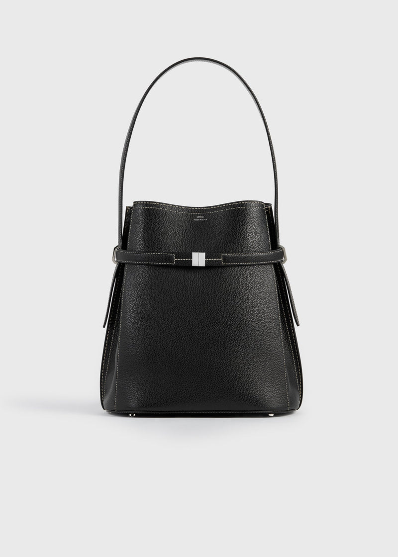 https://cdn.shopify.com/s/files/1/0452/1374/5316/files/TOTEME_FLATS_SS26_CARRY_OVER_BAGS_262-WAL0048-LE0030-001_BELTED_GRAINED_LEATHER_BUCKET_BAG_BLACK_front_GB.jpg?v=1768823742