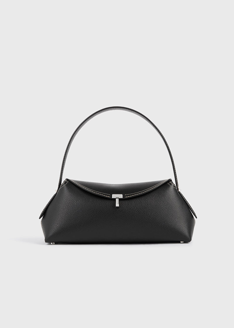 https://cdn.shopify.com/s/files/1/0452/1374/5316/files/TOTEME_FLATS__PS26_APAC_EXCLUSIVE_BAGS_261-WAL0127-LE0030-001_T-LOCK_SHOULDER_BLACK_front_GB.jpg?v=1760599698