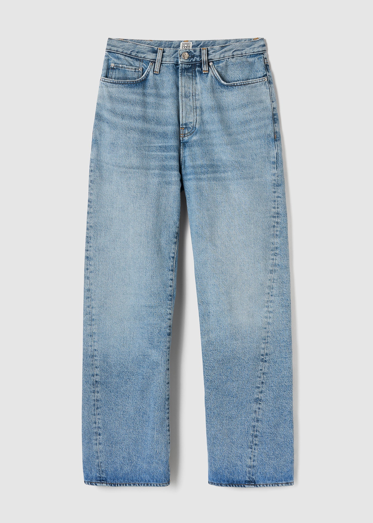 https://cdn.shopify.com/s/files/1/0480/1141/1607/files/TOTEME_PS23_DENIM_231-240-741_TWISTED_SEAM_WIDE_WORN_BLUE_1_GB_70aa14e6-fa37-421d-bc68-0bd2baffde11.jpg?v=1739275125