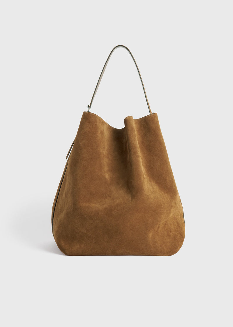 https://cdn.shopify.com/s/files/1/0452/1374/5316/products/TOTEME_SS24_BAGS_234-WLGBG038-LE0004_BELTED_TOTE_TAN_front_GB_36267d43-62eb-4c01-b645-e4052141d2b5.jpg?v=1706119143