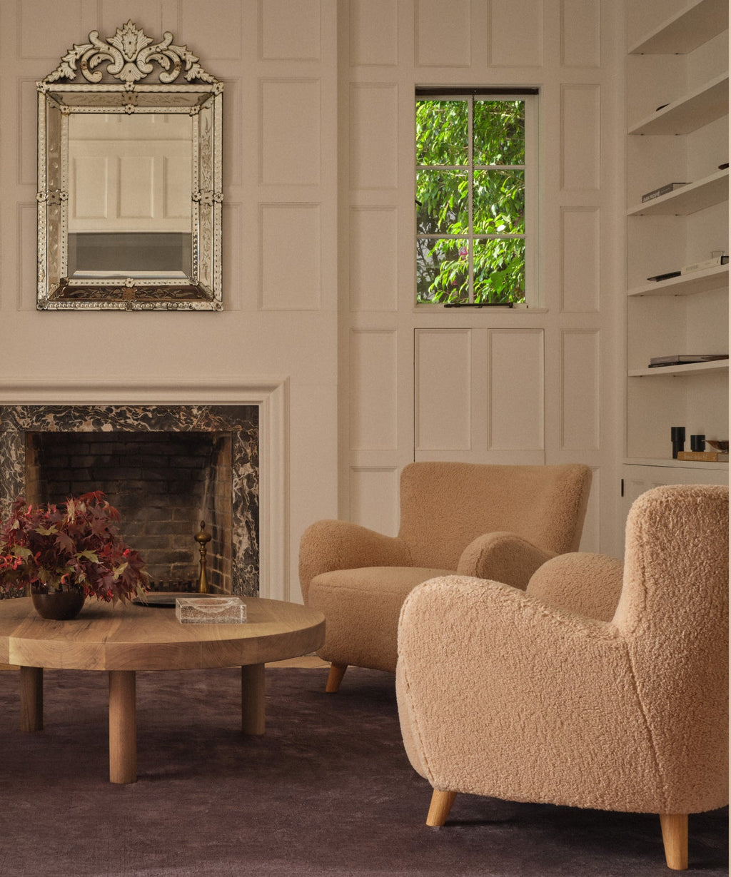 https://cdn.shopify.com/s/files/1/0565/1234/8333/files/aspen-chair-oatmeal-sherpa_1.jpg?v=1757031222