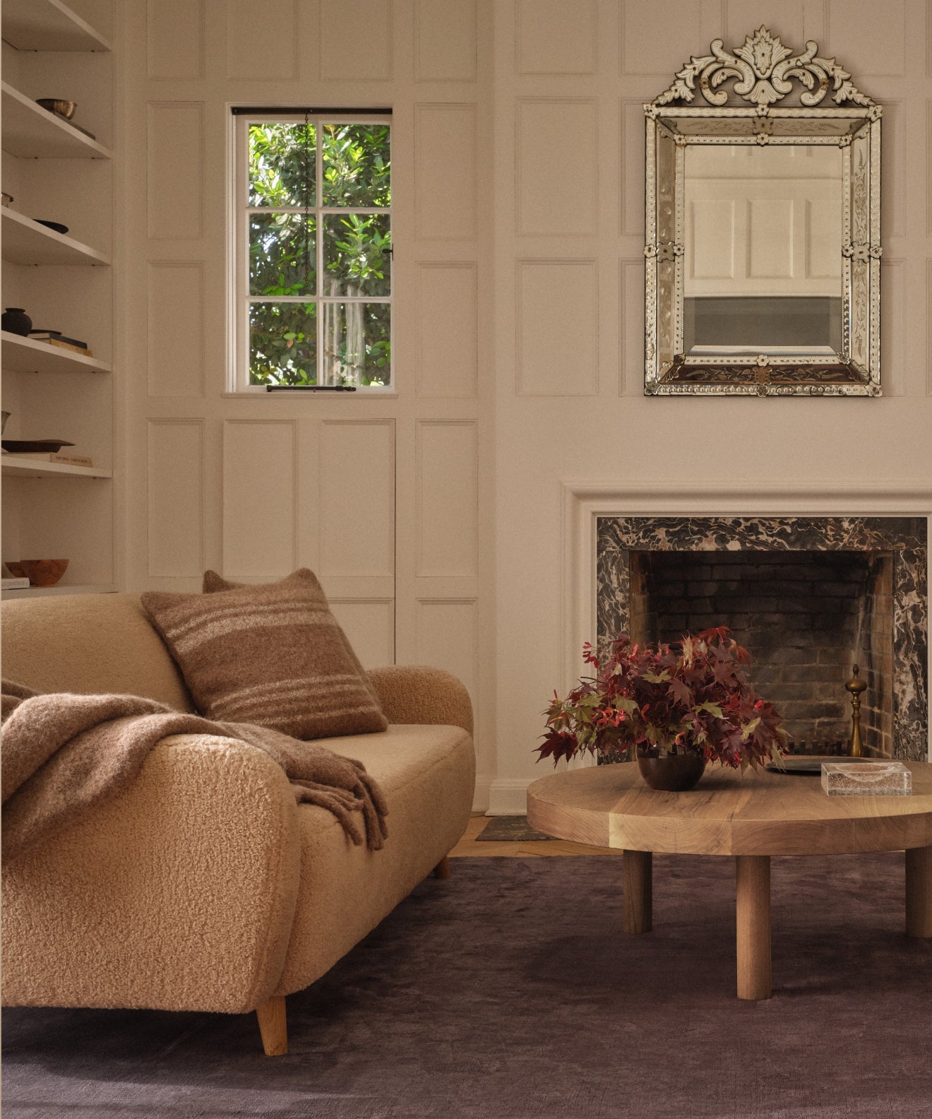 https://cdn.shopify.com/s/files/1/0565/1234/8333/files/aspen-sofa-oatmeal-sherpa.jpg?v=1761261272