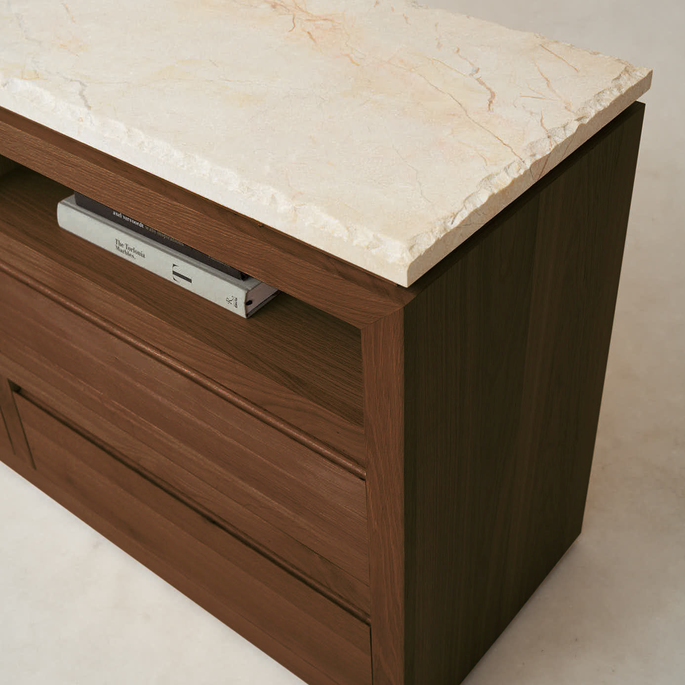 https://cdn.shopify.com/s/files/1/0593/2217/1565/files/bedroom-dresser-drawers_a64ef145-7346-4e28-a254-97f9f9607a8a.jpg?v=1750747229