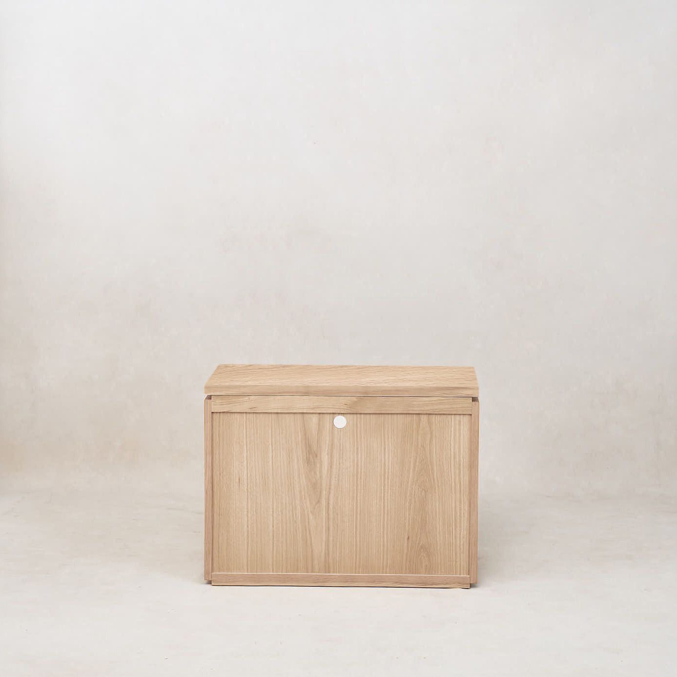 https://cdn.shopify.com/s/files/1/0593/2217/1565/files/bedside-table-with-drawer-wide-2.jpg?v=1744390667