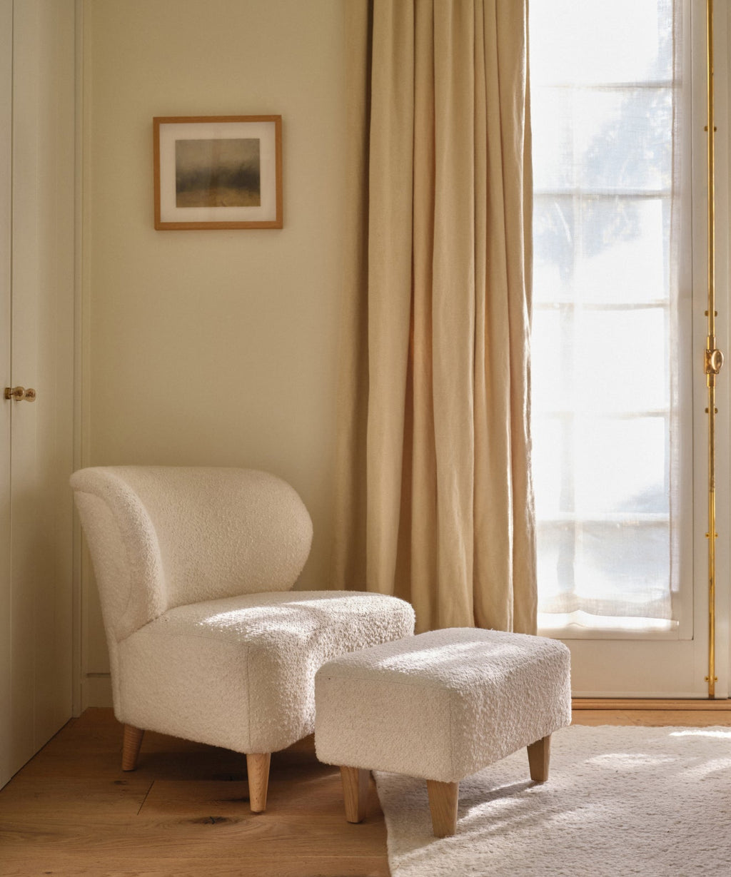 https://cdn.shopify.com/s/files/1/0565/1234/8333/files/brentwood-chair-ivory-wool-boucle-4.jpg?v=1760568255