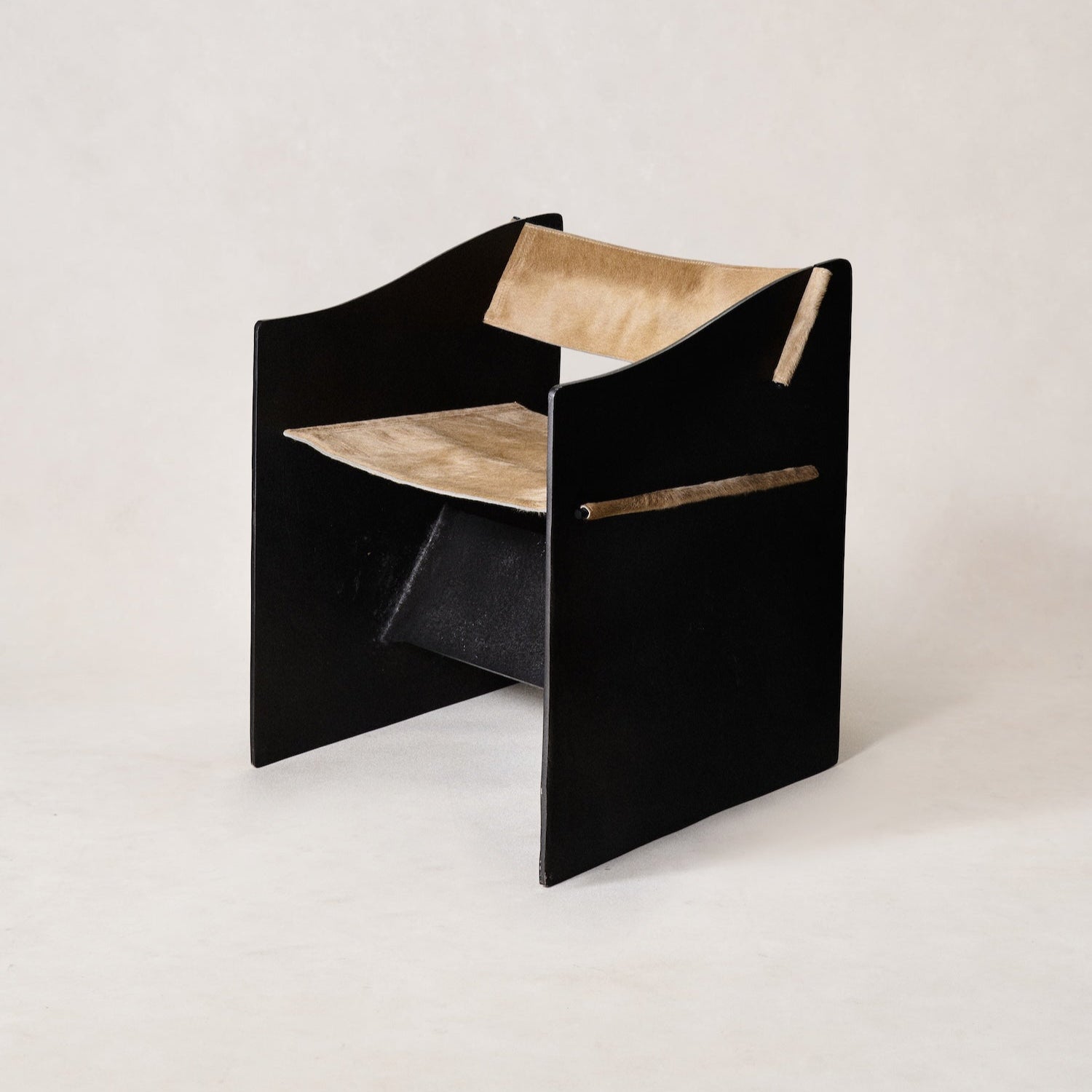https://cdn.shopify.com/s/files/1/0593/2217/1565/files/brutalist-accent-camel-hair-on-hide-camel.jpg?v=1753822707