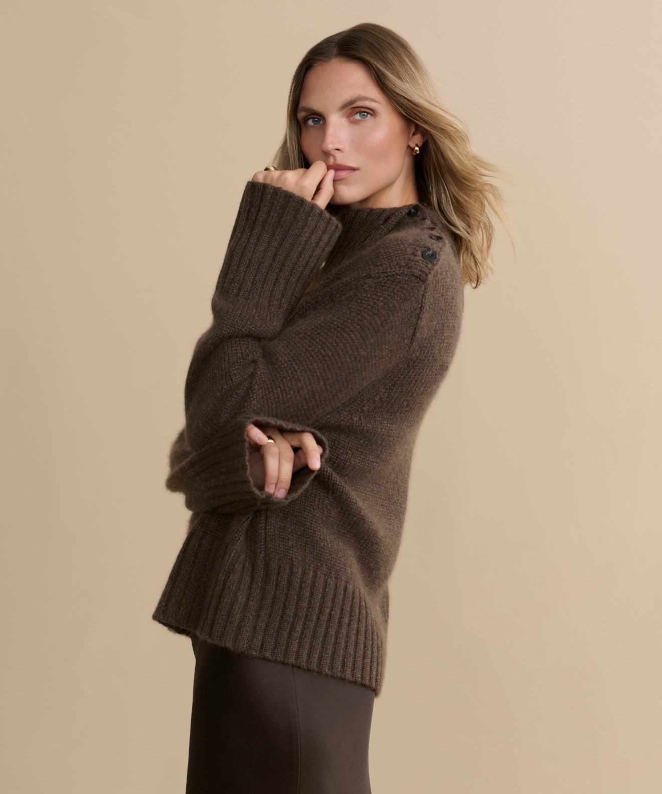 Luxurious Cashmere Jackie Sweater: Elegant Bramble Brown Knit with Button Shoulders