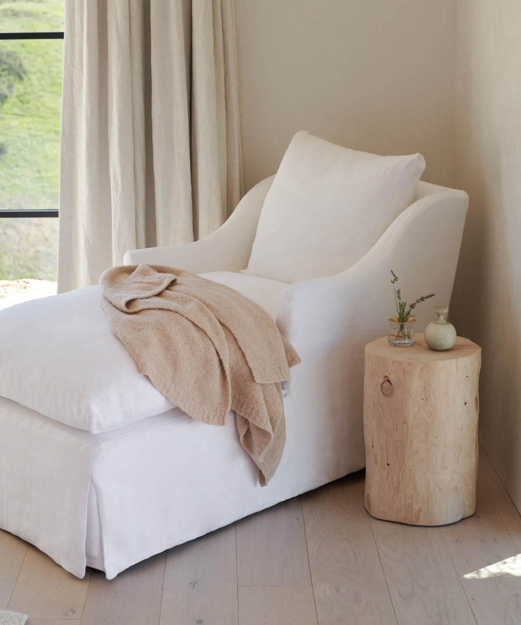 https://cdn.shopify.com/s/files/1/0565/1234/8333/files/cedar-stump-3.jpg?v=1708021658