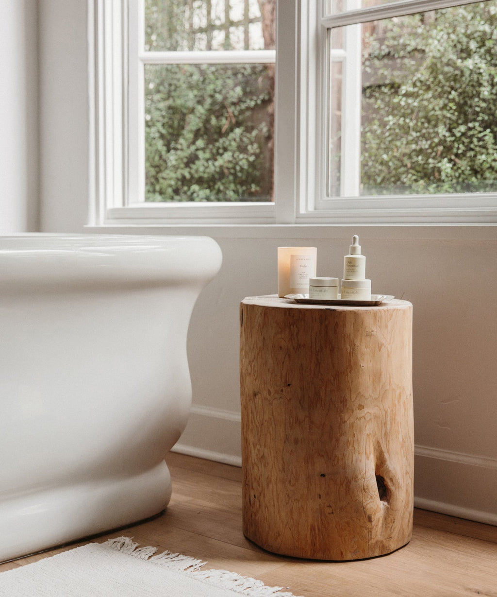 https://cdn.shopify.com/s/files/1/0565/1234/8333/files/cedar-stump-4.jpg?v=1708021666