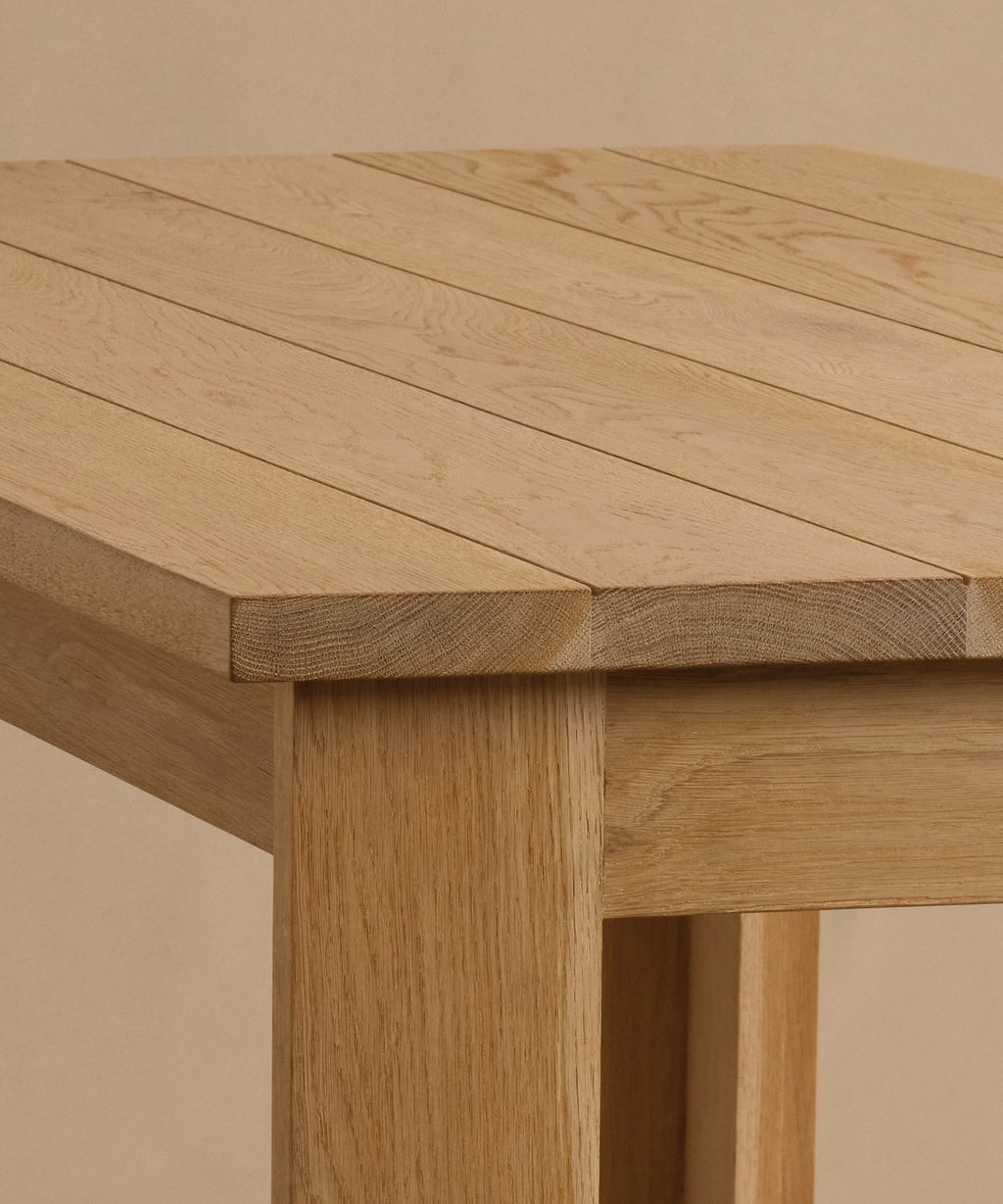 https://cdn.shopify.com/s/files/1/0565/1234/8333/files/dining-table-oak-5.jpg?v=1760554998