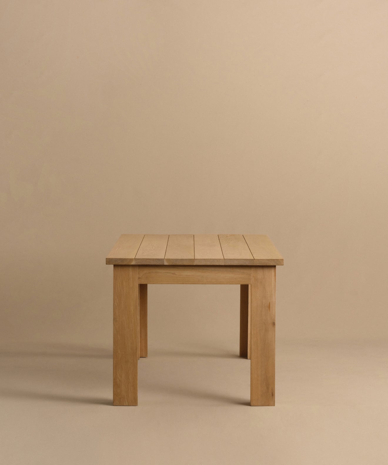 https://cdn.shopify.com/s/files/1/0565/1234/8333/files/dining-table-oak-6.jpg?v=1760555000